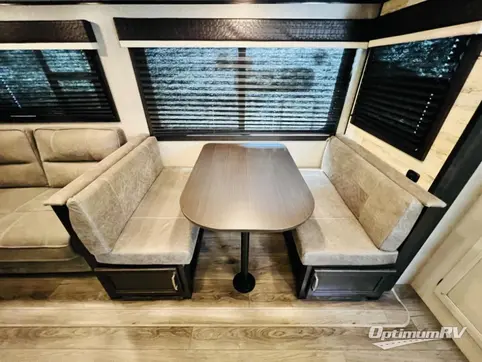 2021 Jayco Jay Feather 27BHB RV Photo 4