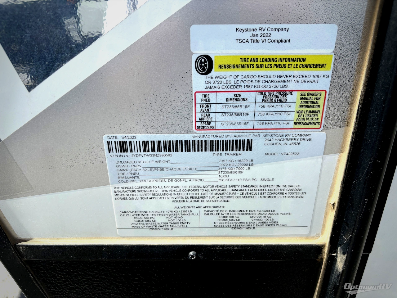 2022 Dutchmen Voltage 4225 Photo 17