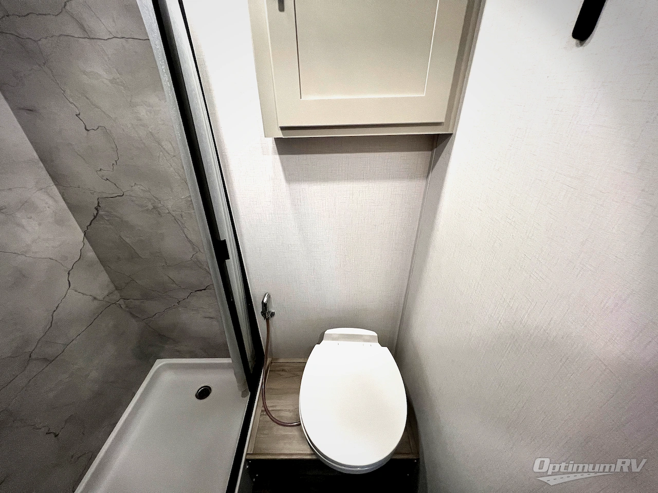 2024 Dynamax isata 3 24RW Photo 13