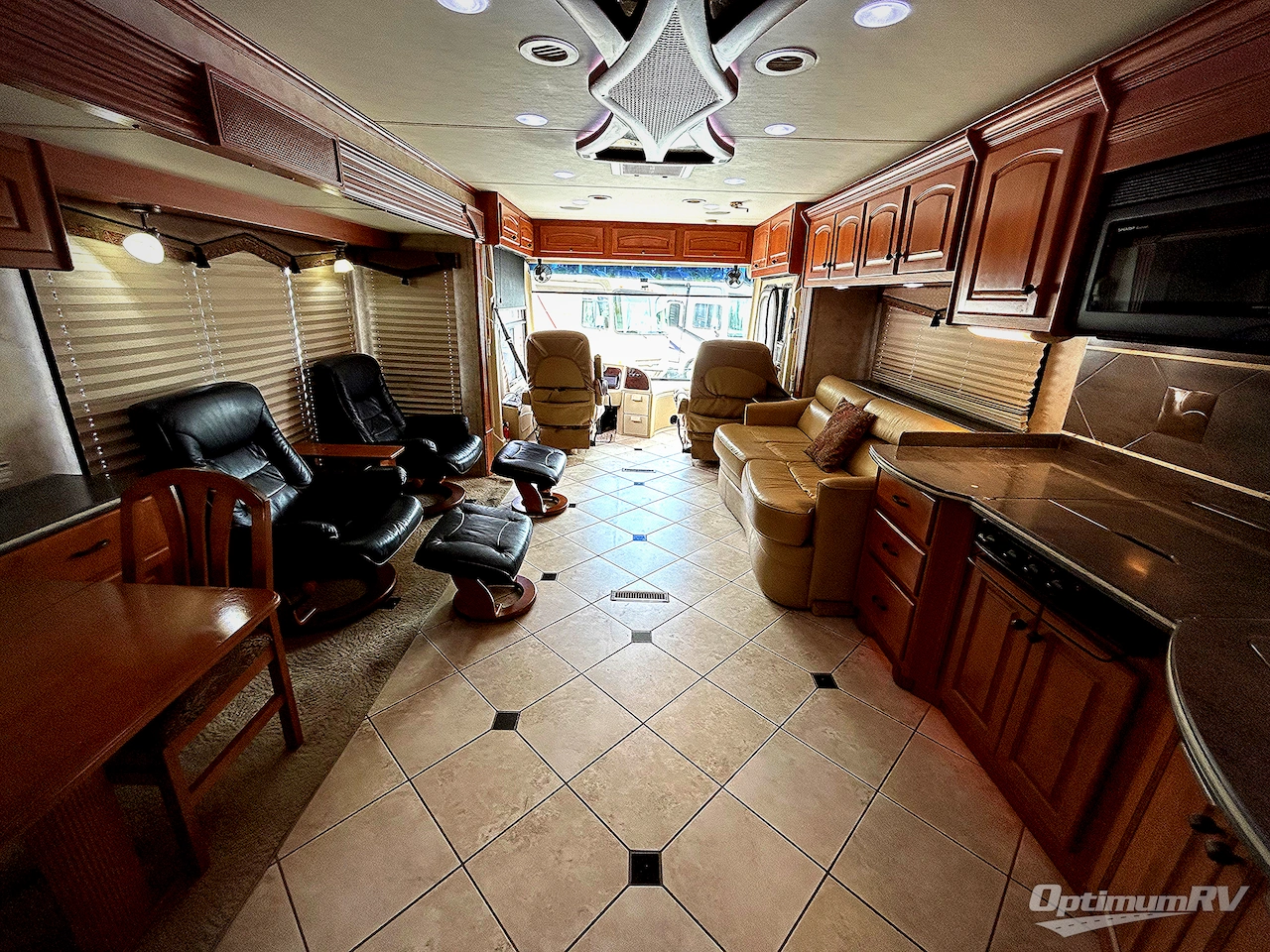 2009 Damon Essence 40B Photo 3