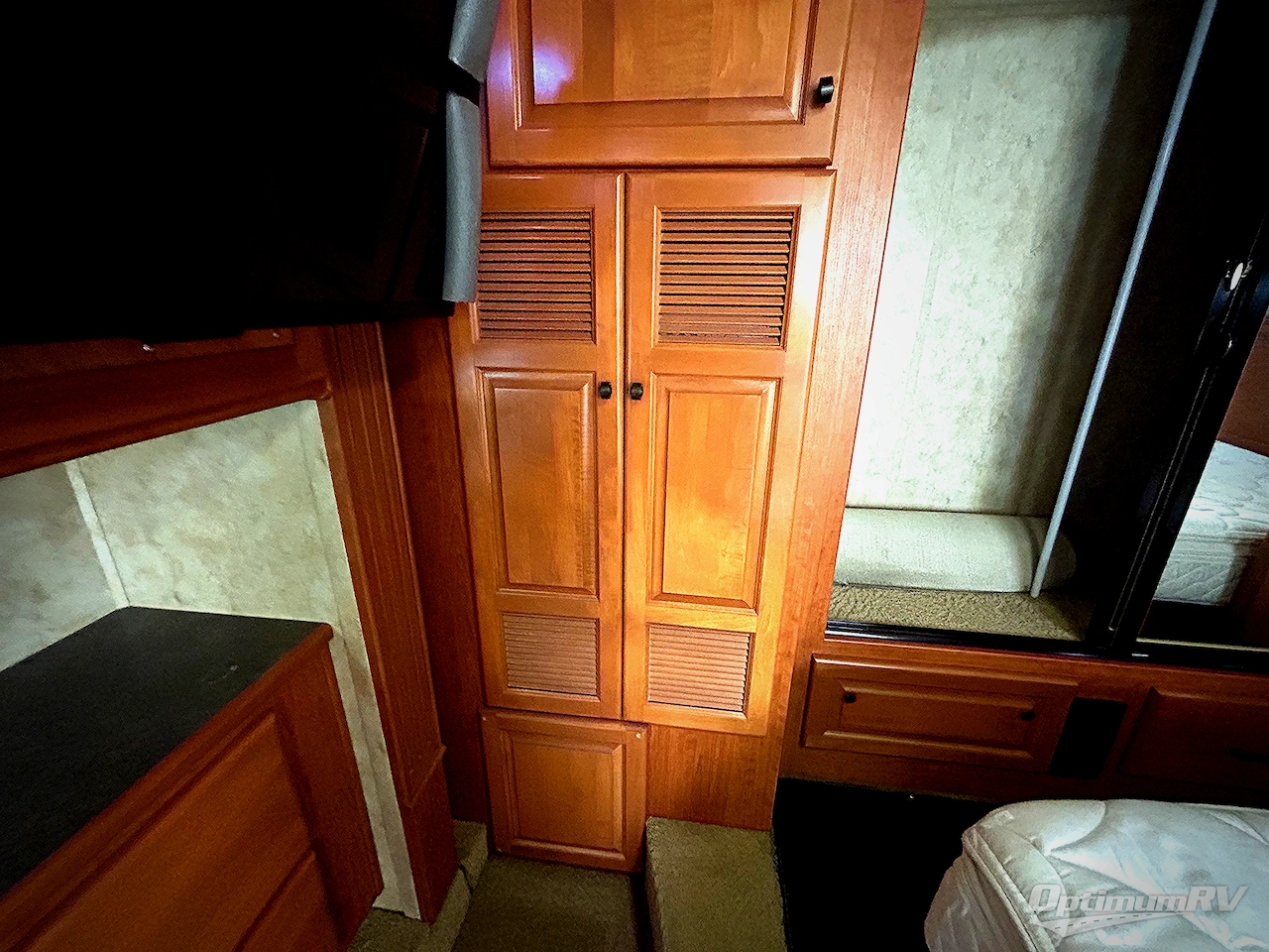 2009 Damon Essence 40B Photo 19