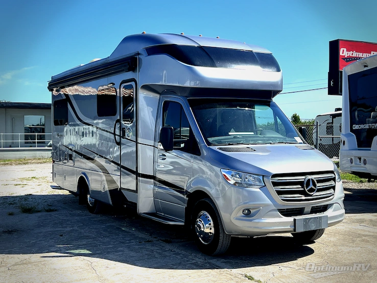 2020 Tiffin Wayfarer 24TW RV Photo 1
