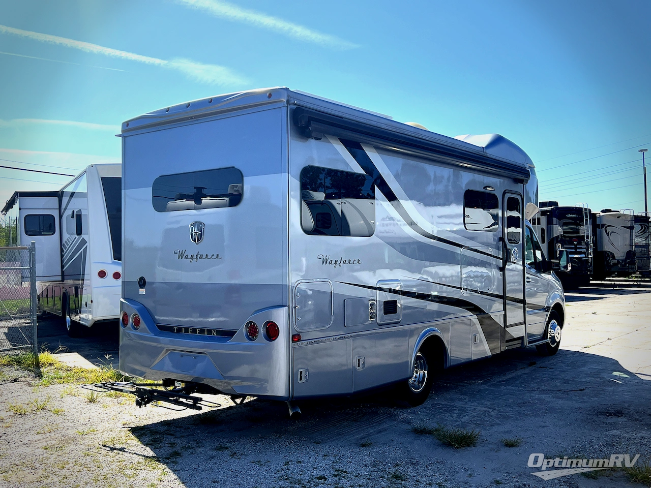 2020 Tiffin Wayfarer 24TW Photo 2