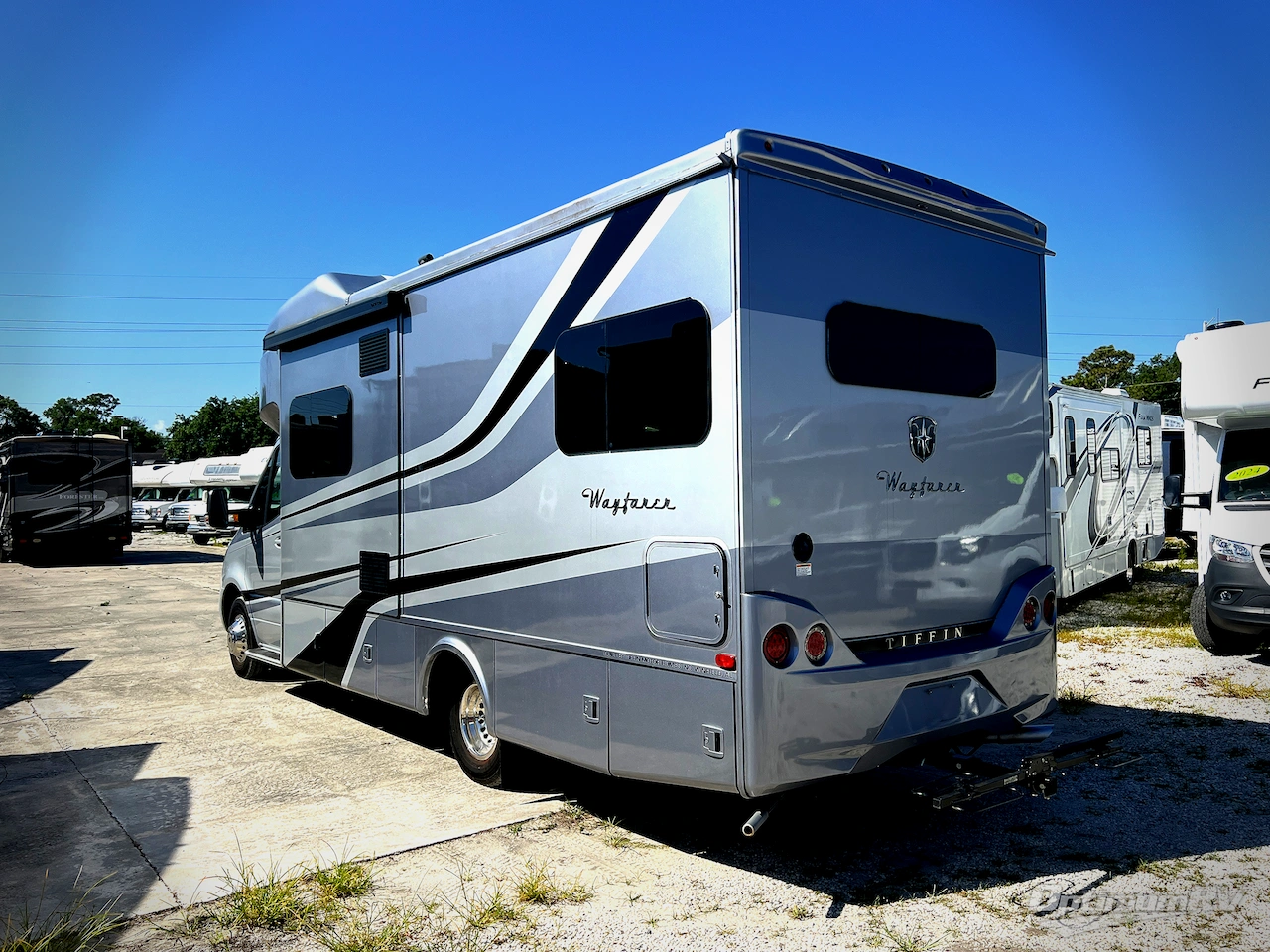 2020 Tiffin Wayfarer 24TW Photo 3