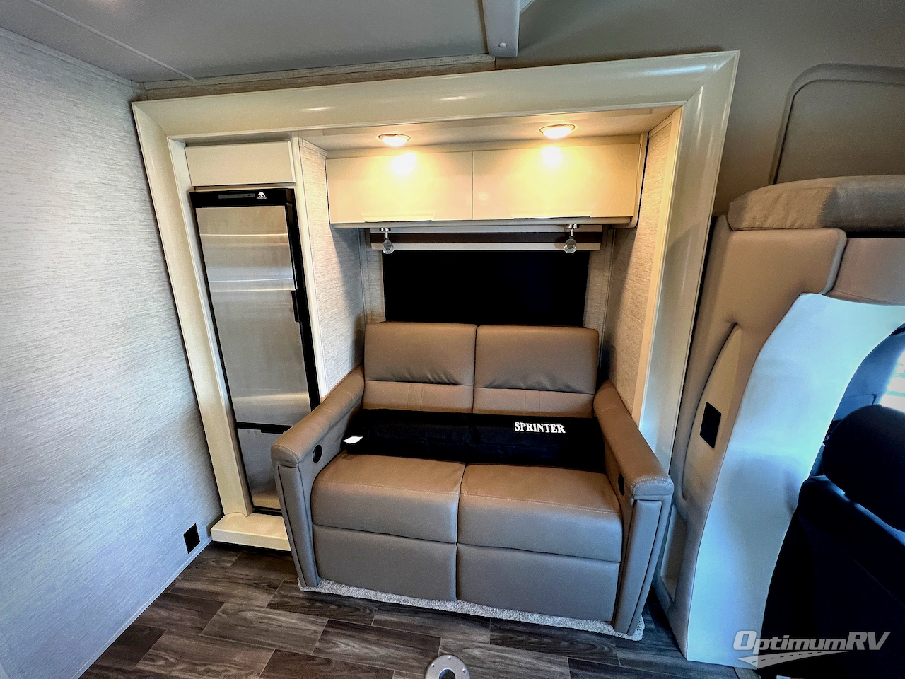 2020 Tiffin Wayfarer 24TW Photo 11