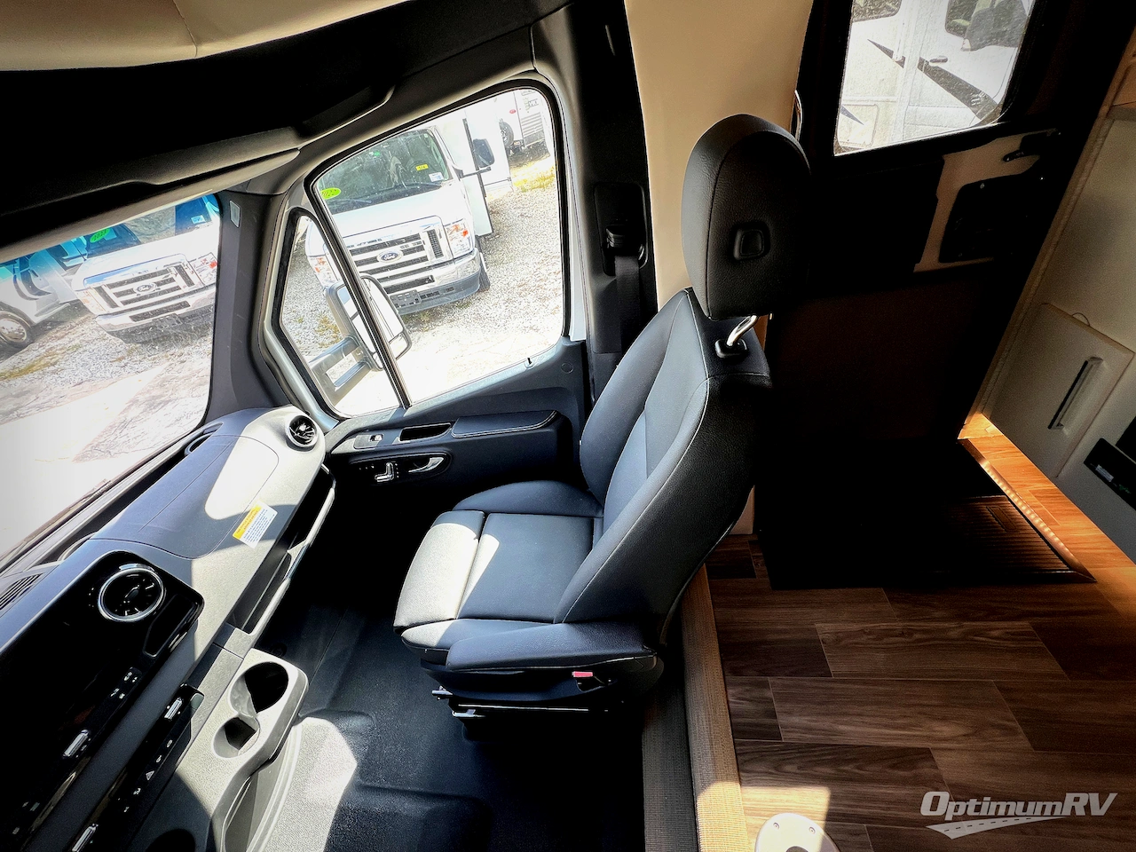 2020 Tiffin Wayfarer 24TW Photo 9