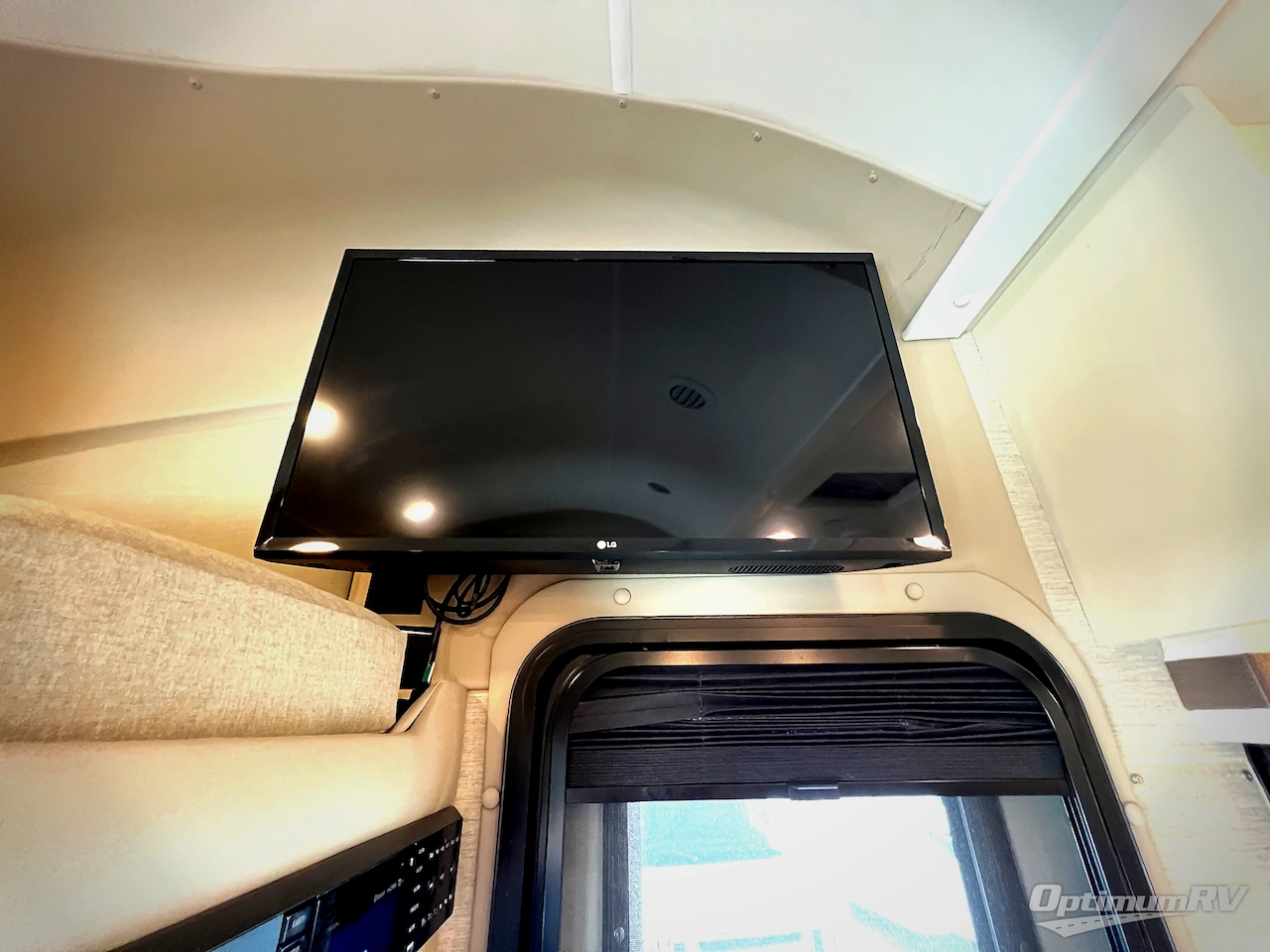 2020 Tiffin Wayfarer 24TW Photo 10