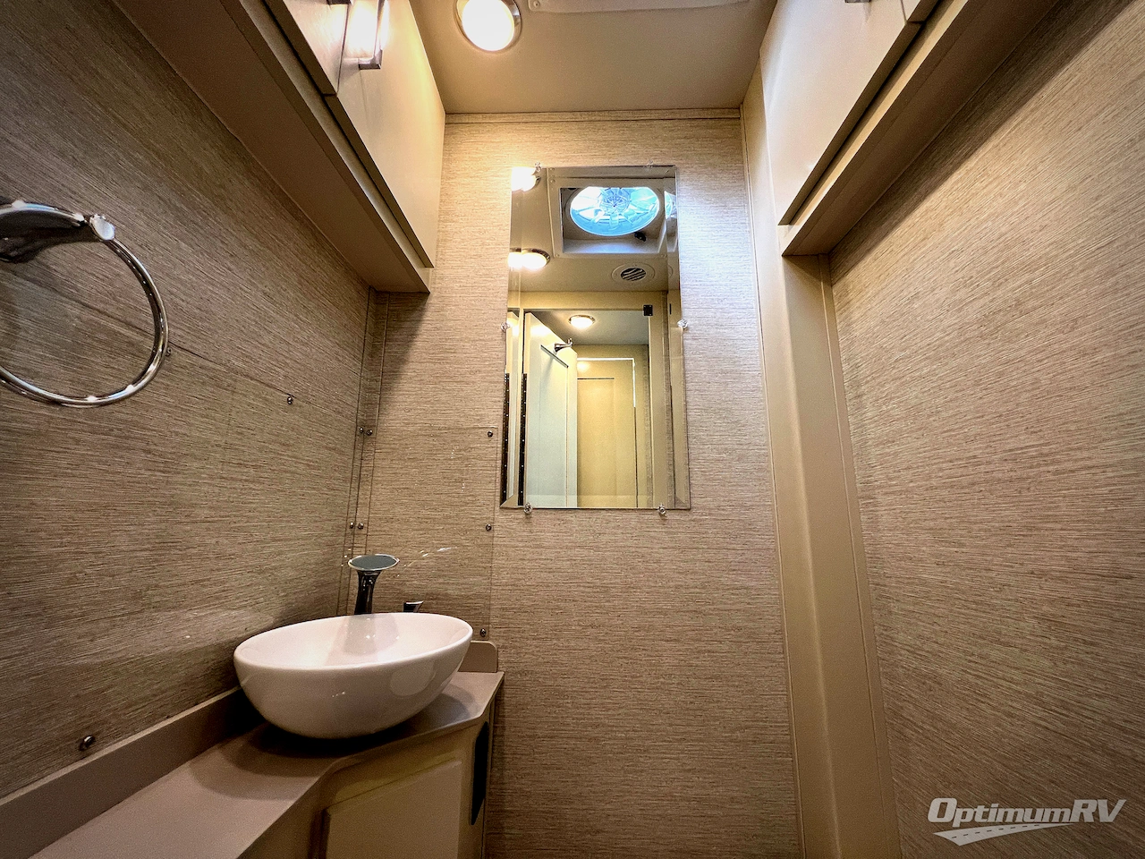 2020 Tiffin Wayfarer 24TW Photo 20