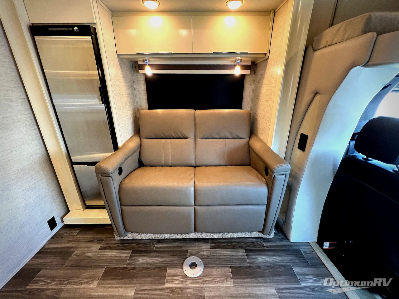 2020 Tiffin Wayfarer 24TW Photo 12