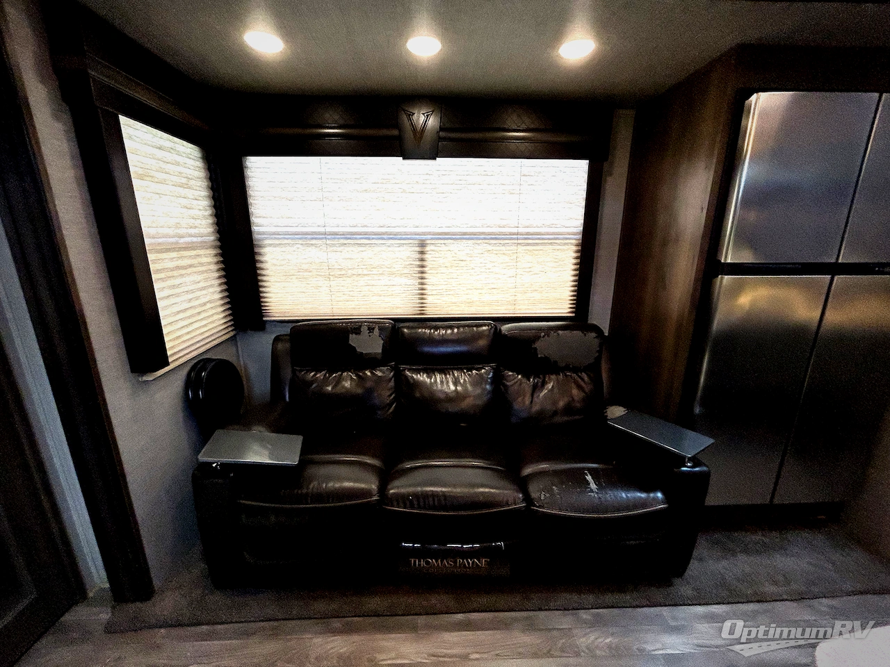 2018 Dutchmen Voltage V3705 Photo 14
