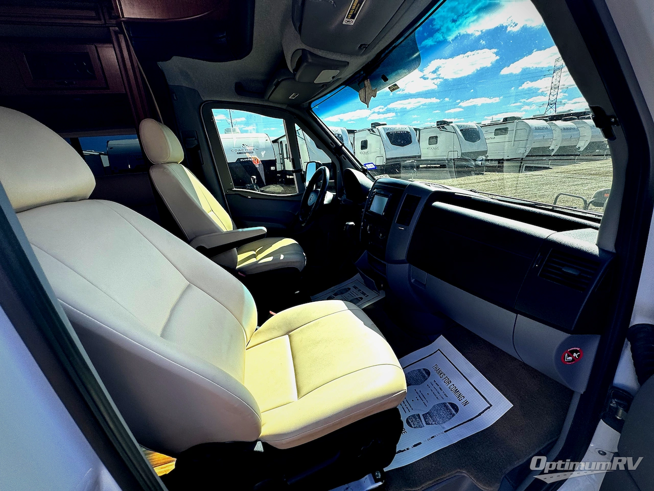 2013 Coachmen Prism 24G Photo 2