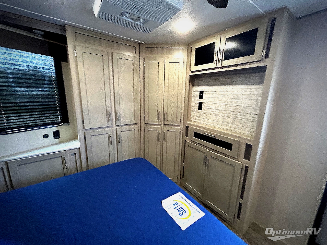 2023 Coachmen Catalina Destination Series 39RLTS Photo 9