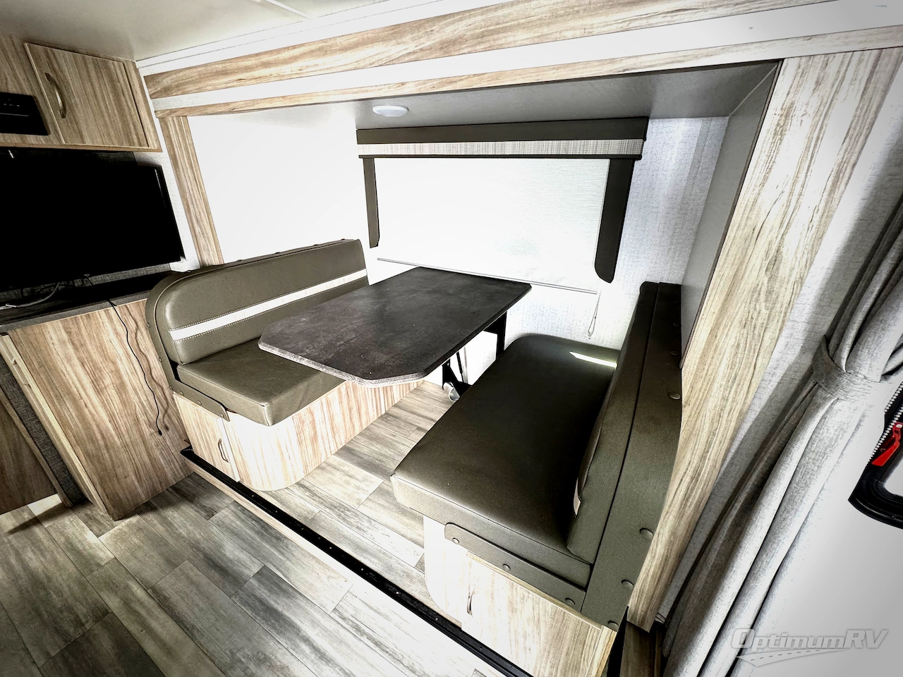 2022 Winnebago Towables Micro Minnie 2108FBS Photo 4