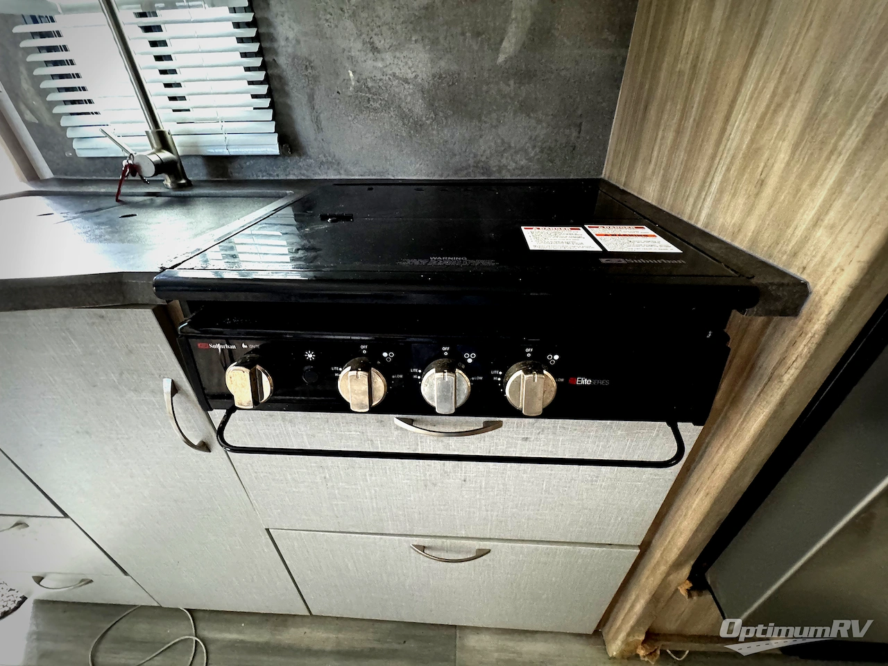 2022 Winnebago Towables Micro Minnie 2108FBS Photo 8