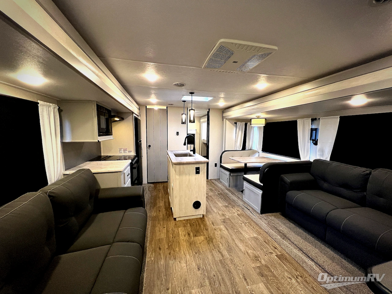 2021 Forest River Vibe 34BH Photo 5