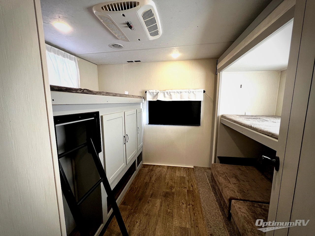 2021 Forest River Vibe 34BH Photo 24