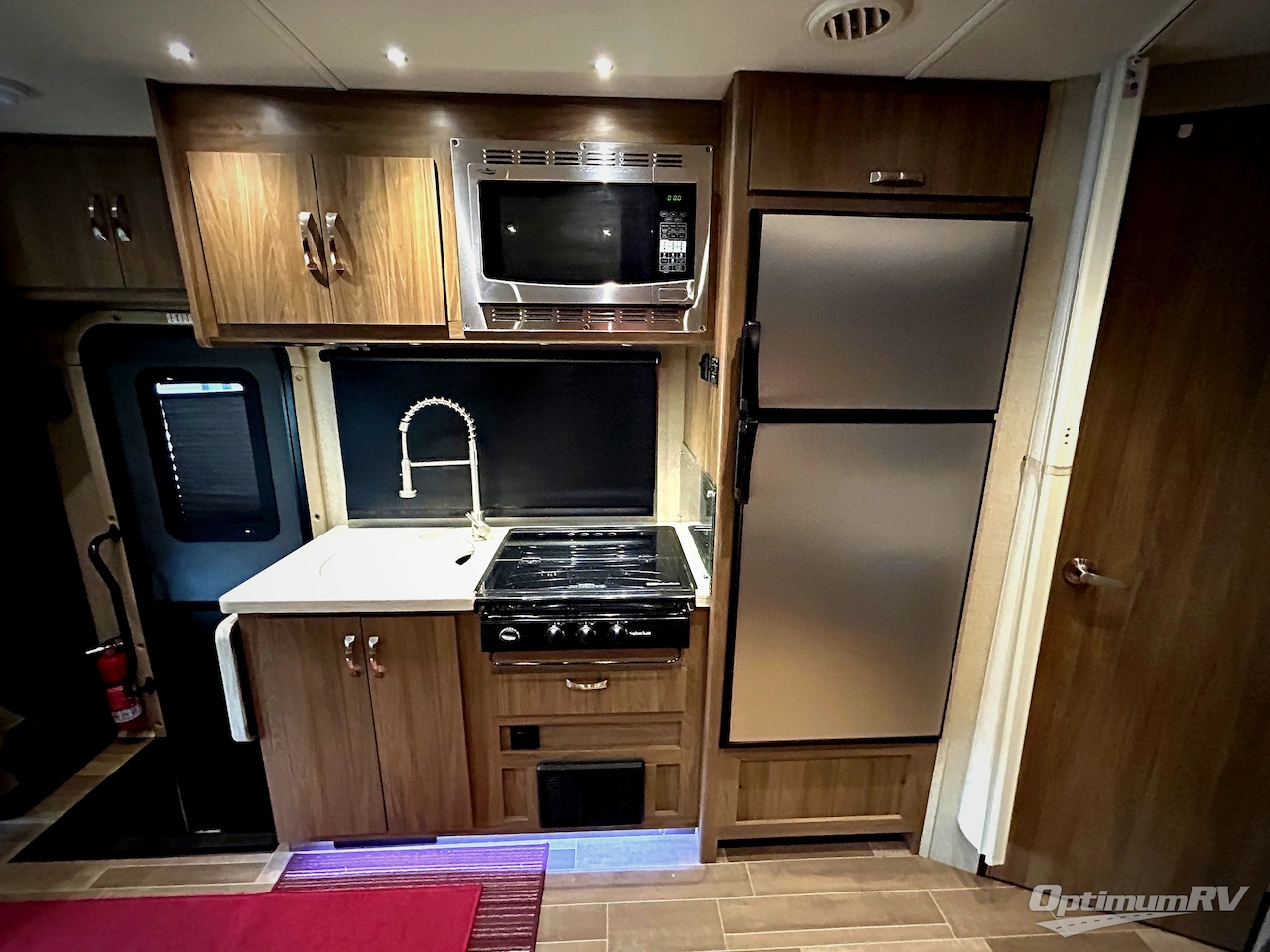 2019 Dynamax isata 3 24FW Photo 6