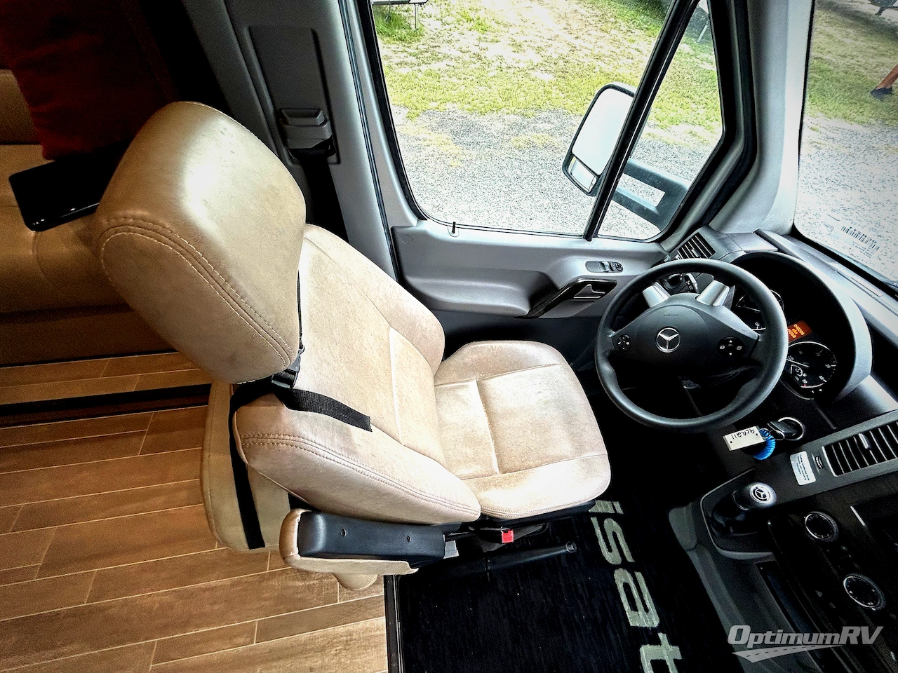 2019 Dynamax isata 3 24FW Photo 7