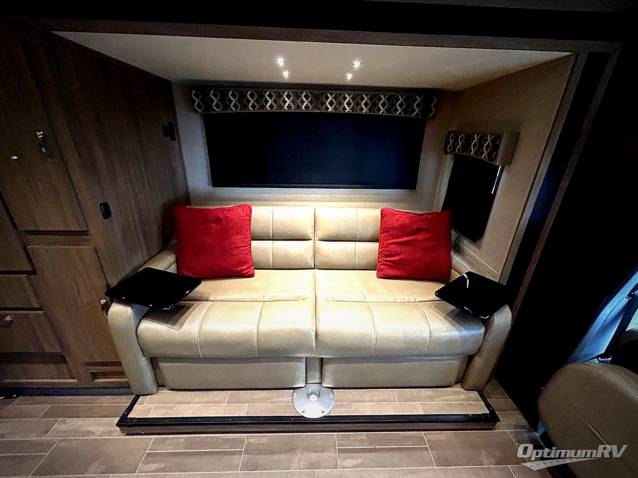 2019 Dynamax isata 3 24FW Photo 12