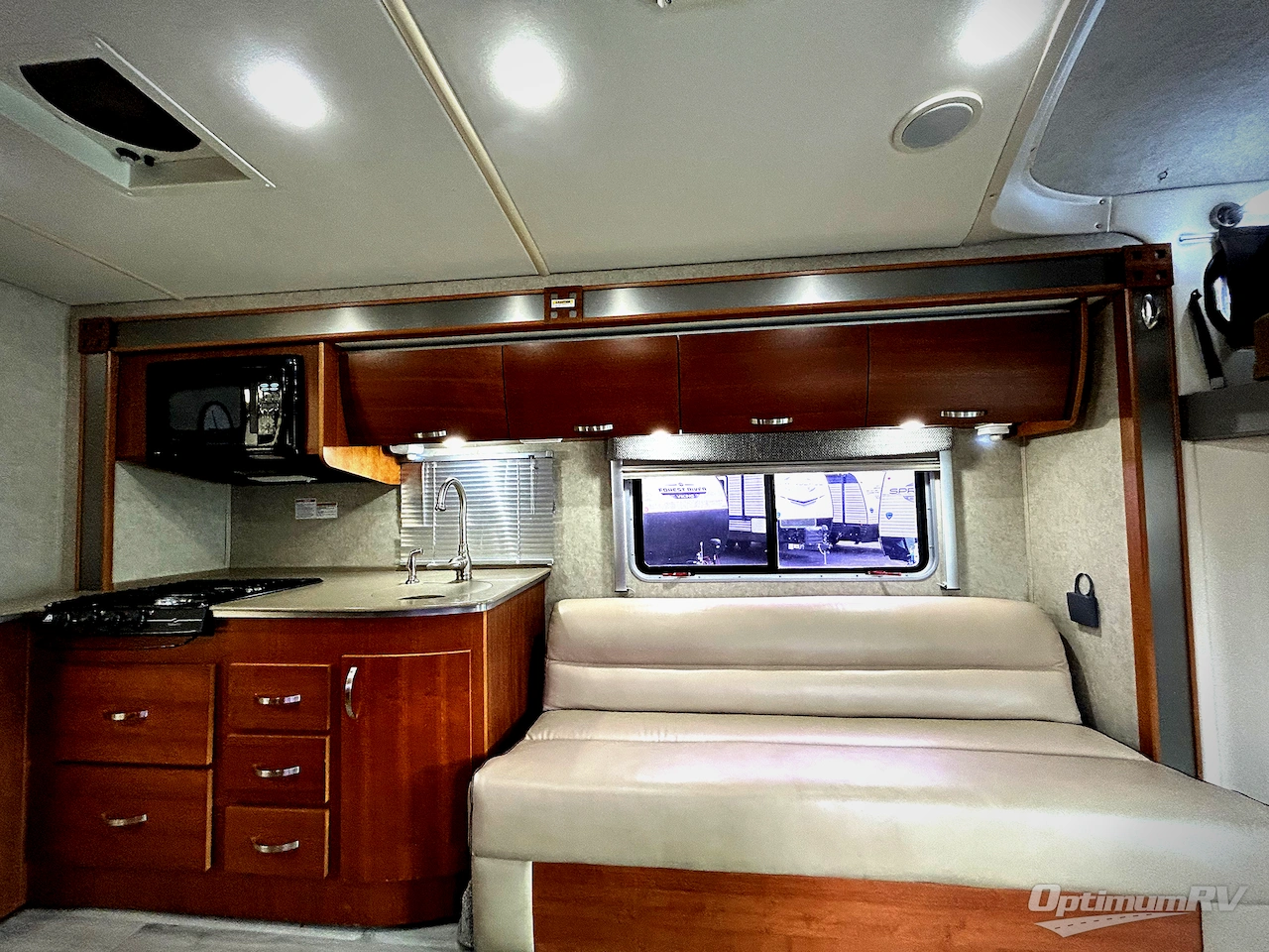 2008 Fleetwood Pulse 24A Photo 7