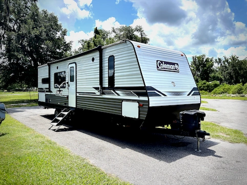 Used 2022 Dutchmen RV Coleman Lantern Series 286RK Featured Photo