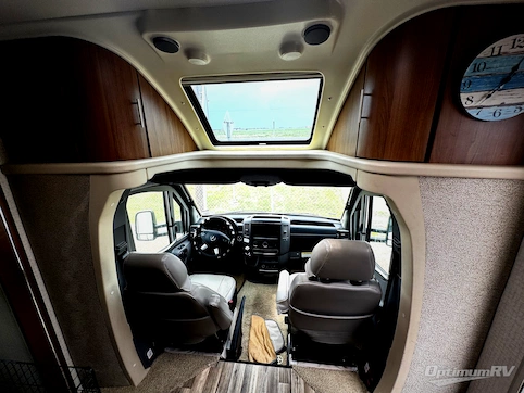 2017 Itasca Navion 24G RV Photo 2