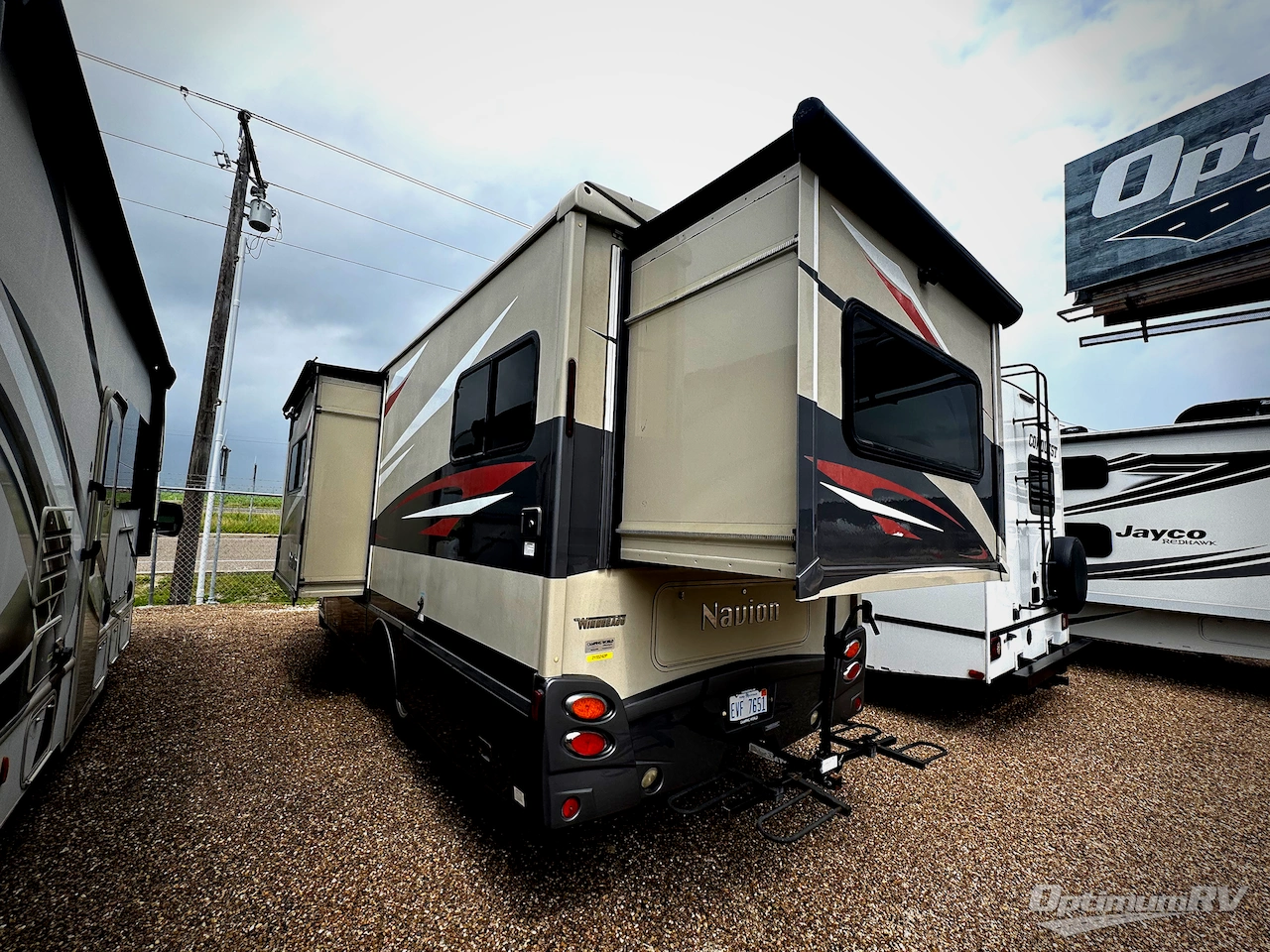 2017 Itasca Navion 24G Photo 21