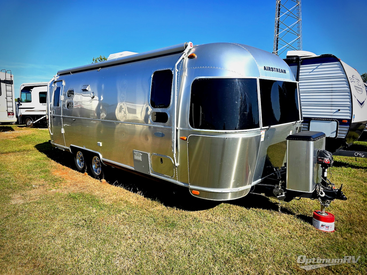 2017 Airstream Flying Cloud 25FB Photo 1