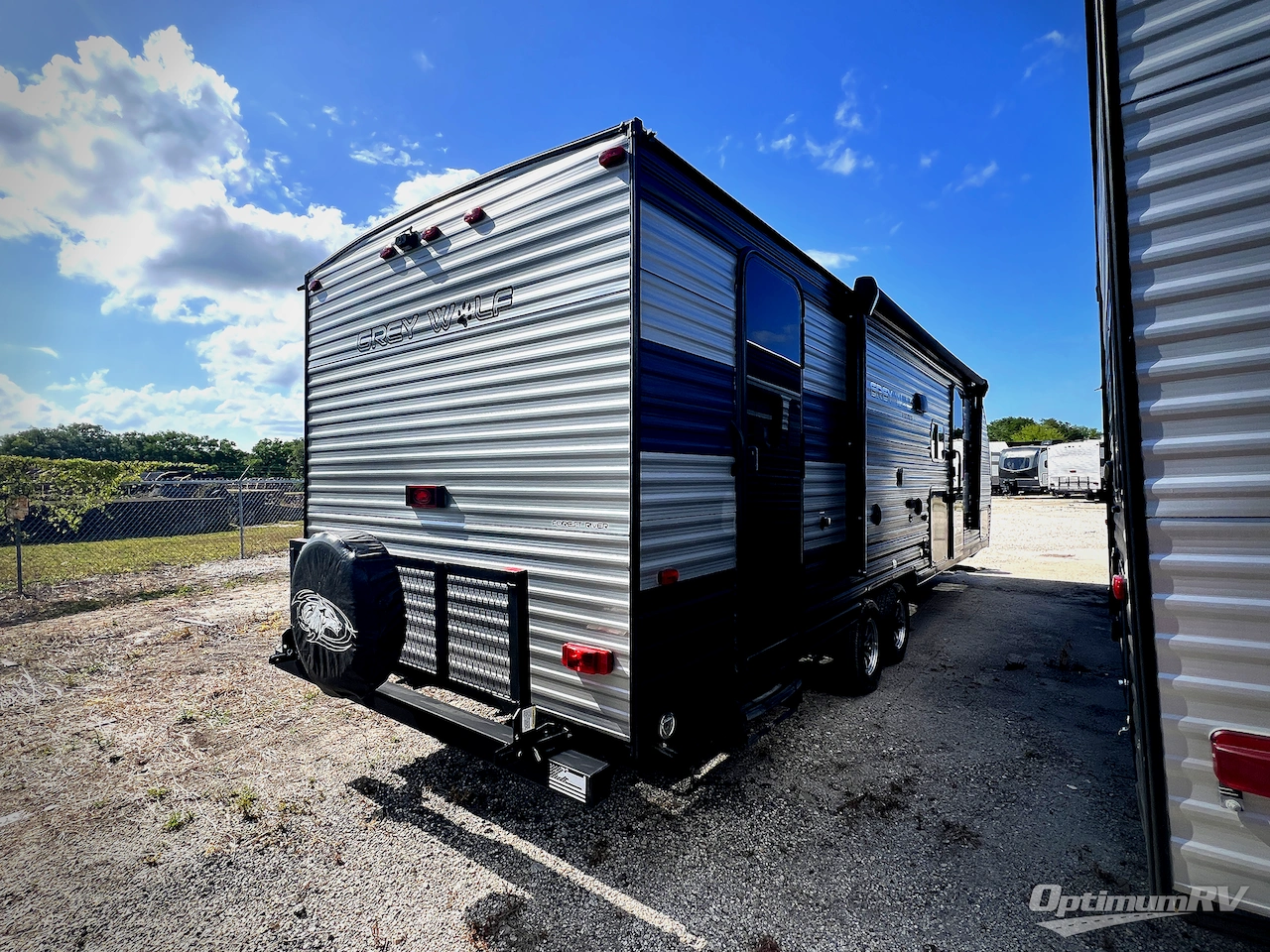 2022 Forest River Cherokee Grey Wolf 26DBH Photo 2