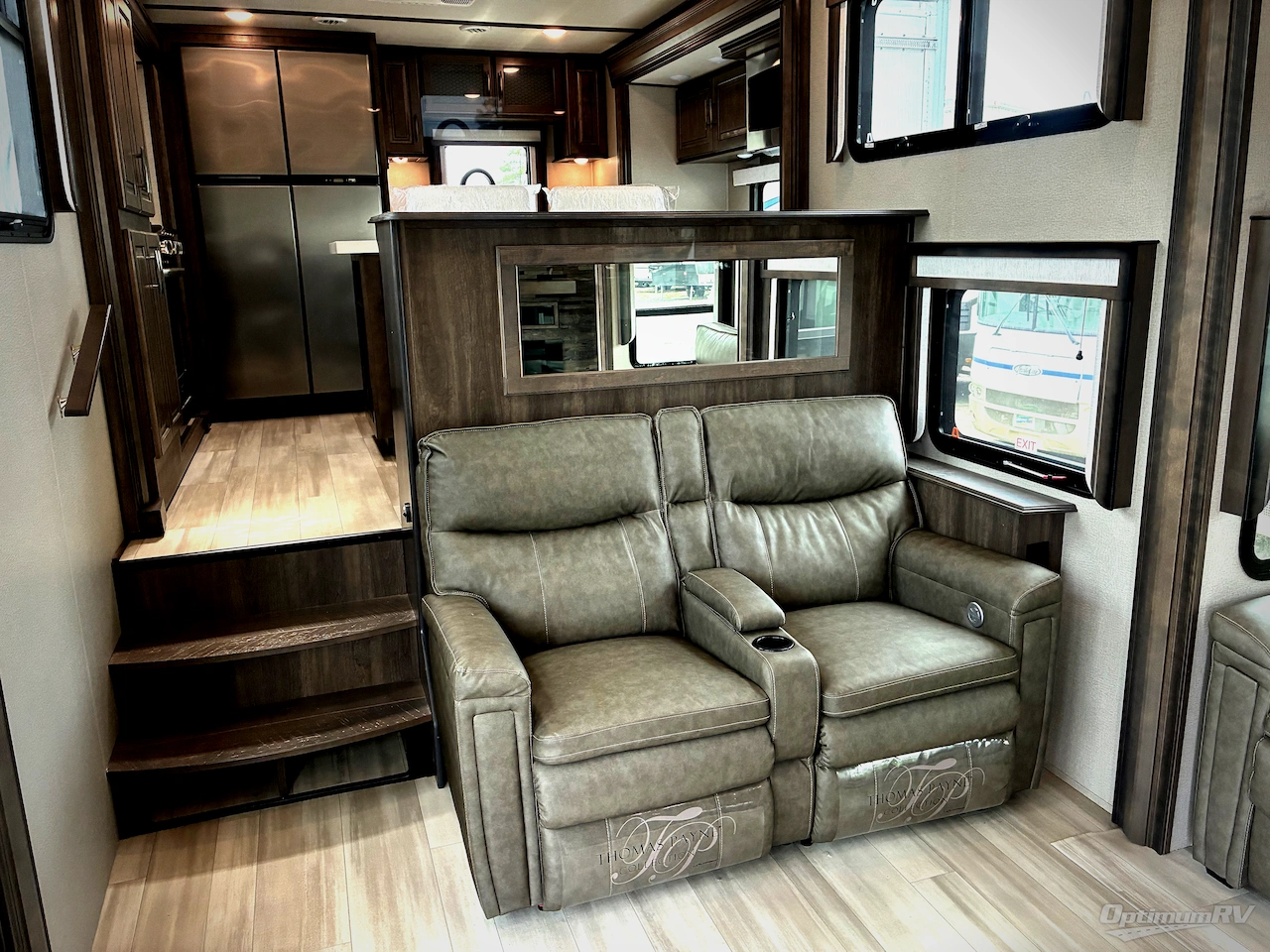 2022 Grand Design Solitude 390RK Photo 6