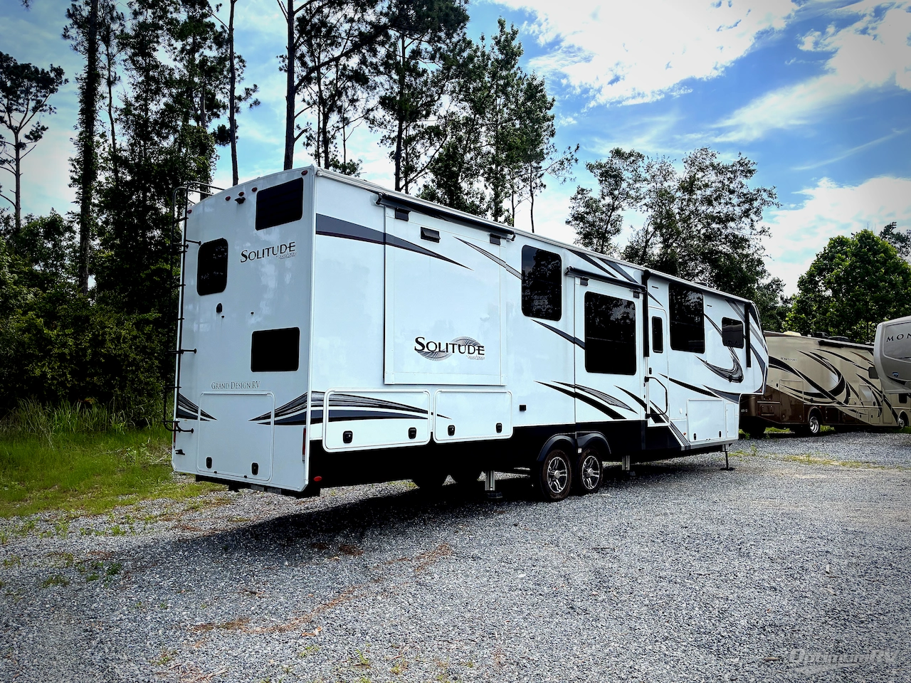 2022 Grand Design Solitude 390RK Photo 2