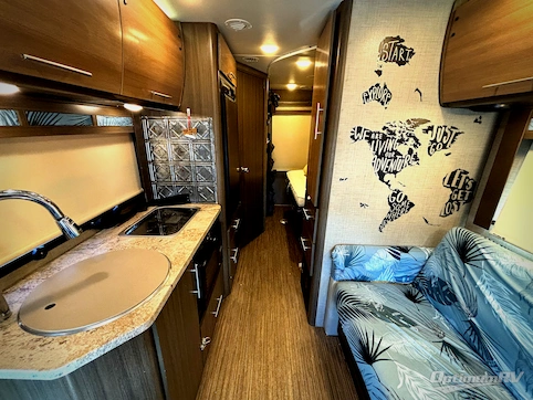 2016 Thor Gemini 23TR RV Photo 2
