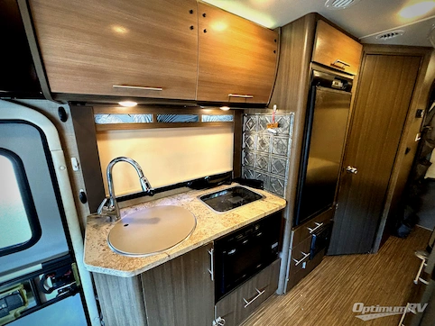2016 Thor Gemini 23TR RV Photo 4