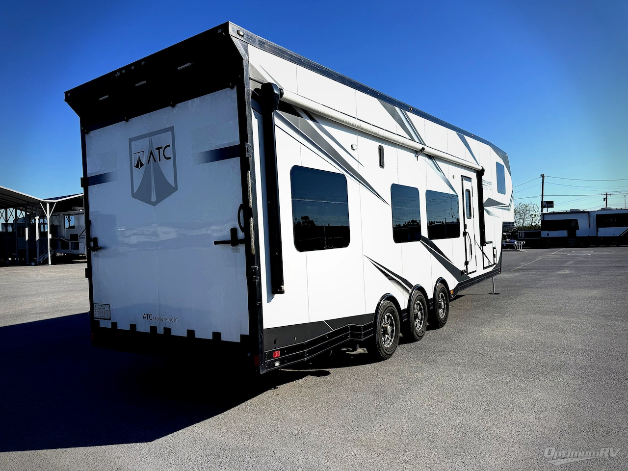 2023 ATC Trailers Game Changer Pro 4023 Photo 2