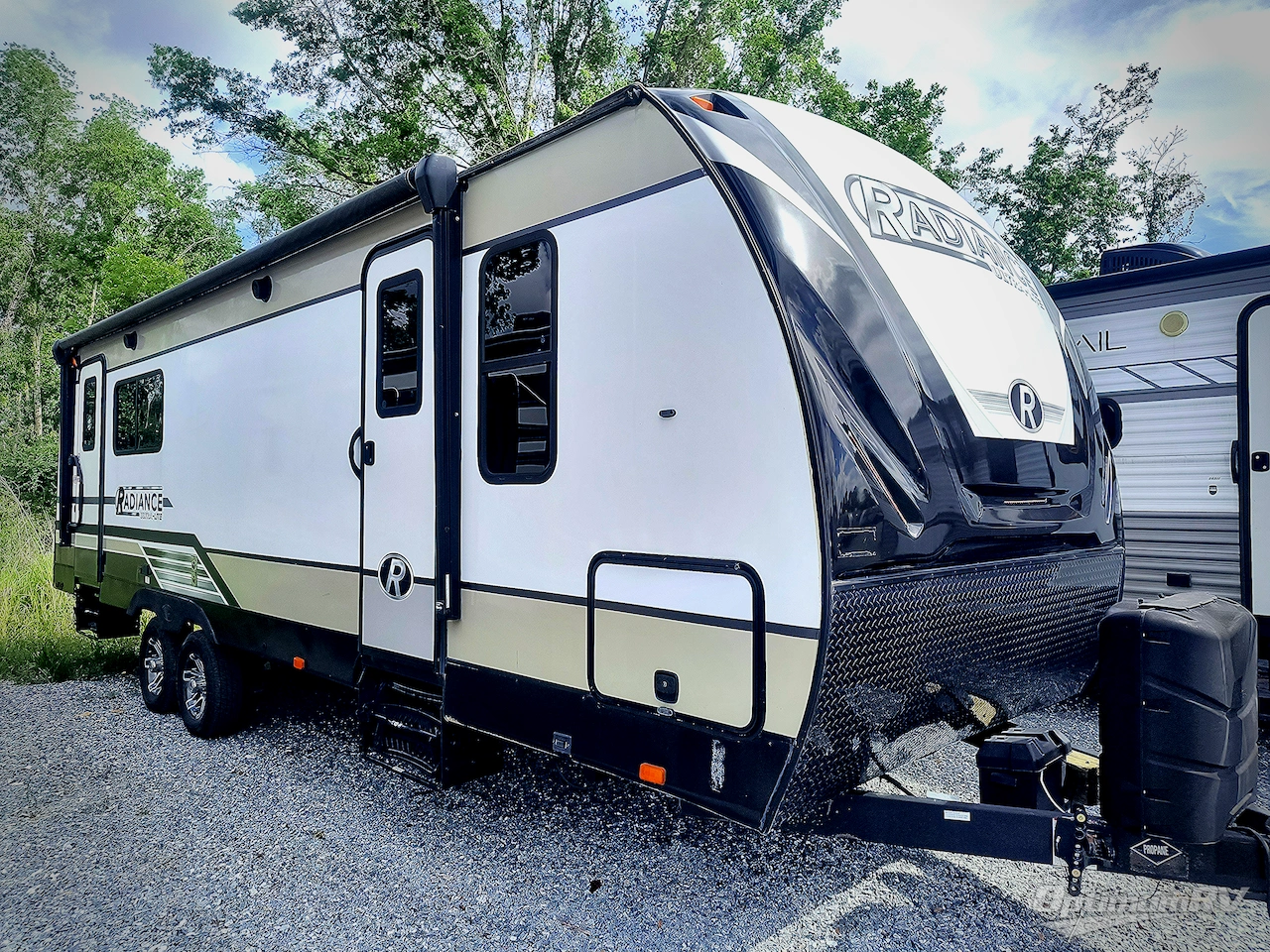 SOLD! - Used 2019 Cruiser Radiance Ultra Lite 25RK Travel Trailer