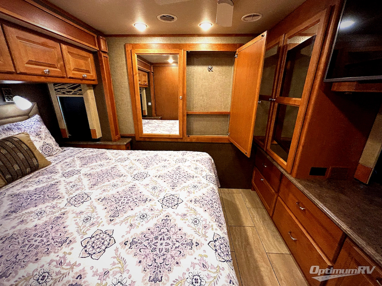 2017 Tiffin Allegro 32 SA Photo 18