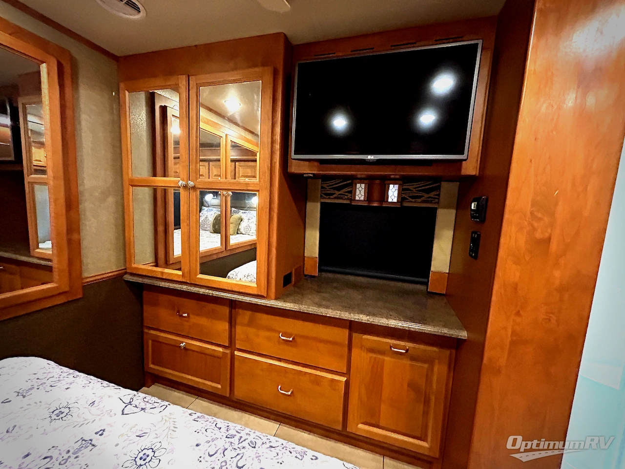 2017 Tiffin Allegro 32 SA Photo 20