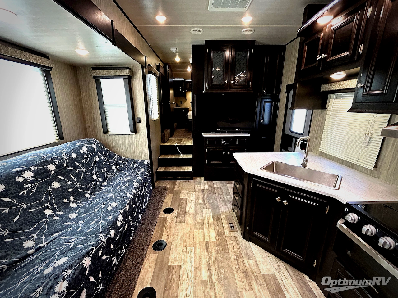 2019 Heartland Fuel 335 Photo 5