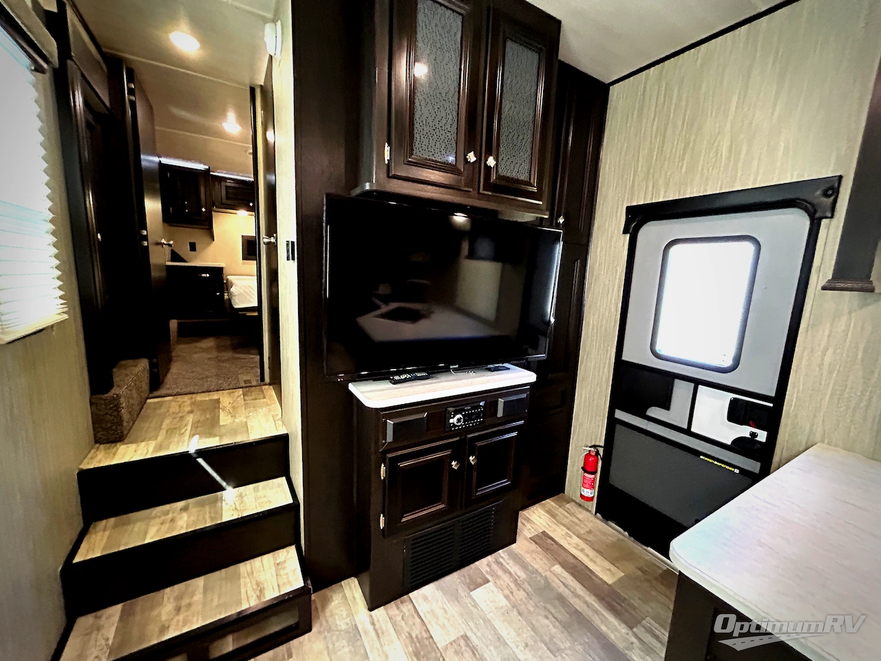 2019 Heartland Fuel 335 Photo 12