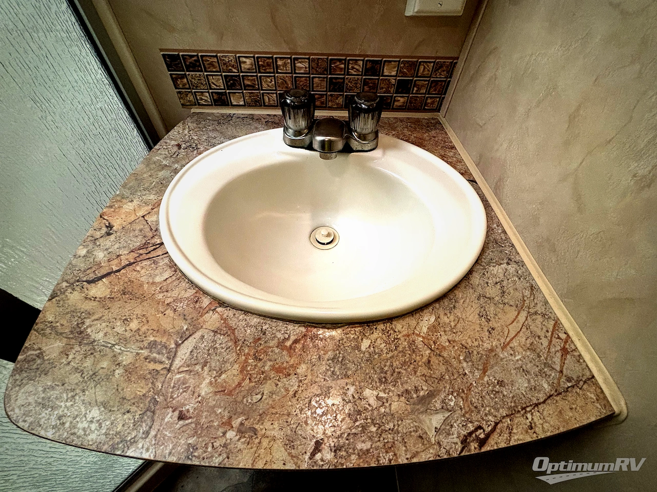 2015 Forest River Cedar Creek Silverback 29RE Photo 10