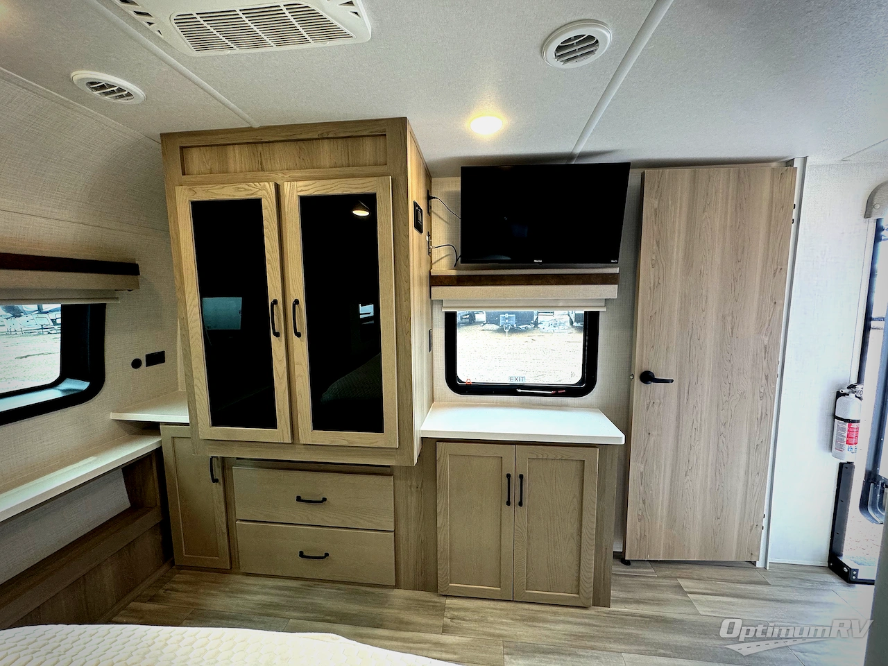 2024 Forest River Rockwood Ultra Lite 2906BS Photo 12