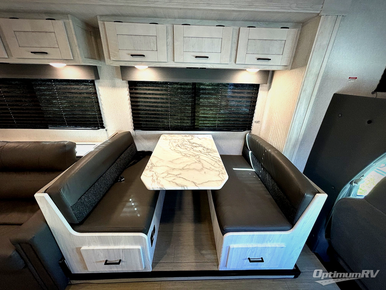 2023 East To West Entrada 2900DS Photo 11