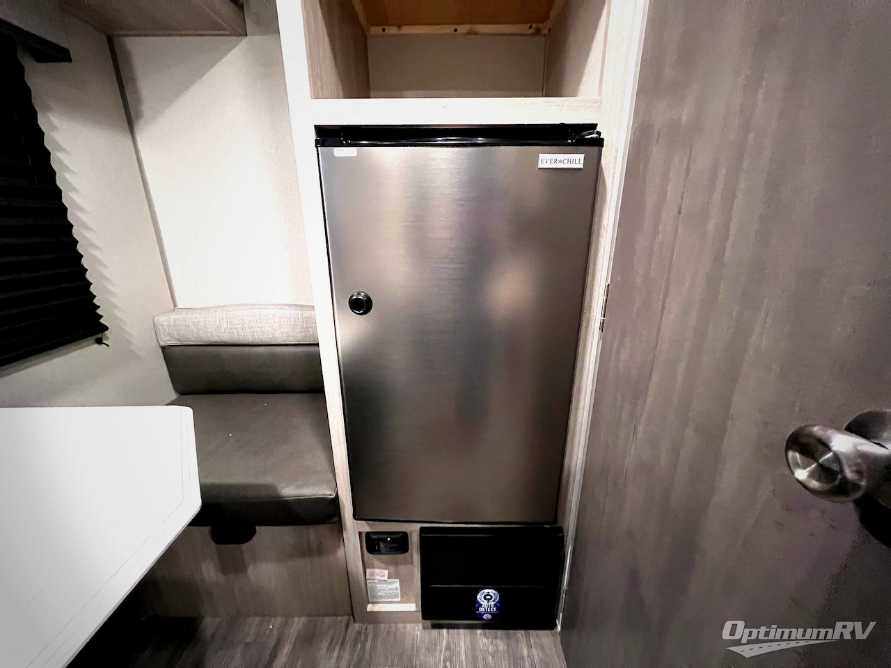 2025 Forest River Aurora Light 13RDX Photo 14