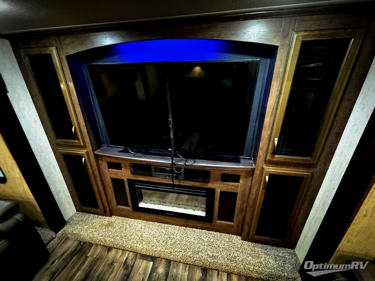 2020 Forest River Sandpiper 377FLIK Photo 9