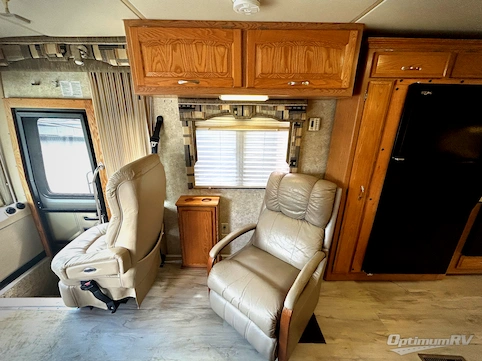 2005 Newmar Kountry Star 3907 RV Photo 3