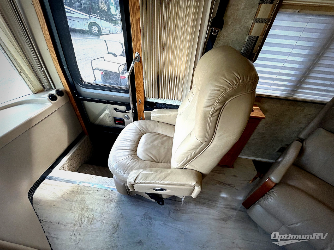 2005 Newmar Kountry Star 3907 Photo 7
