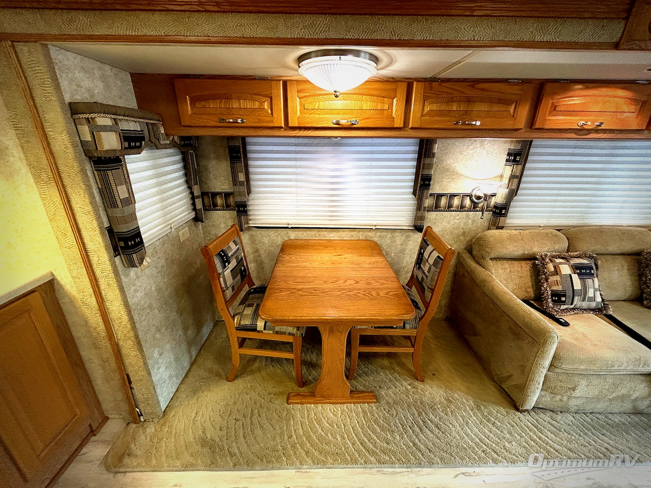 2005 Newmar Kountry Star 3907 Photo 12