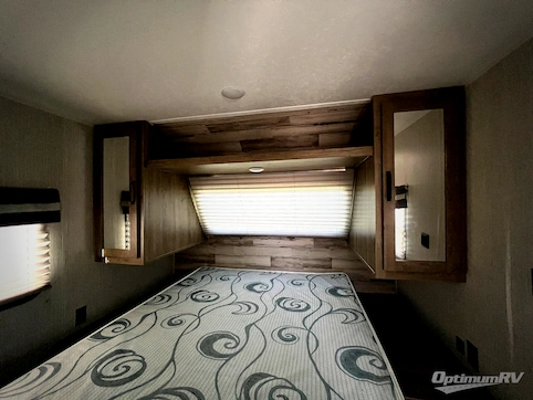 2021 Palomino Puma XLE Lite 24FBSC RV Photo 4