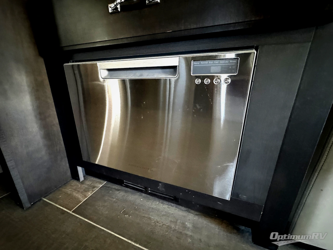 2023 Thor Venetian B42 Photo 10