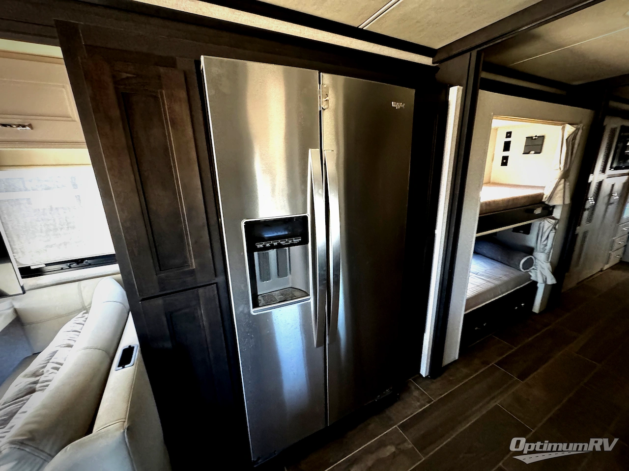 2023 Thor Venetian B42 Photo 12